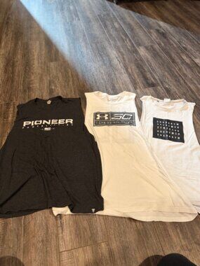 LOT of 3 XL cut off GYM tank tops - Gym Shark, Pioneer Powerlifting, Nike